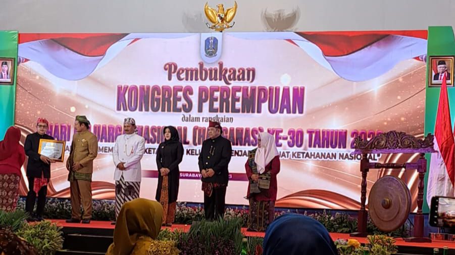 kongres-1.jpg