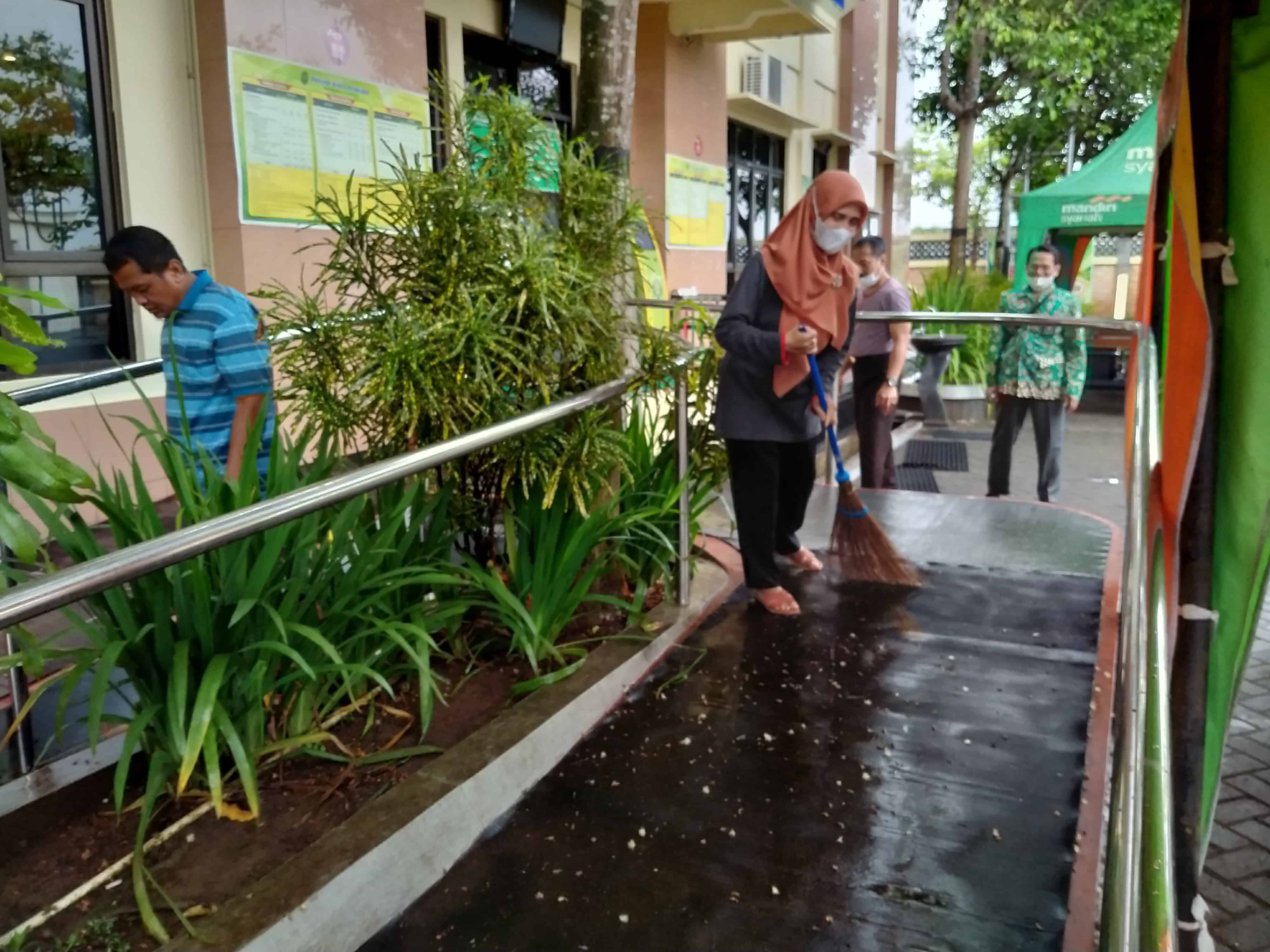 12 11 kerja bakti 2