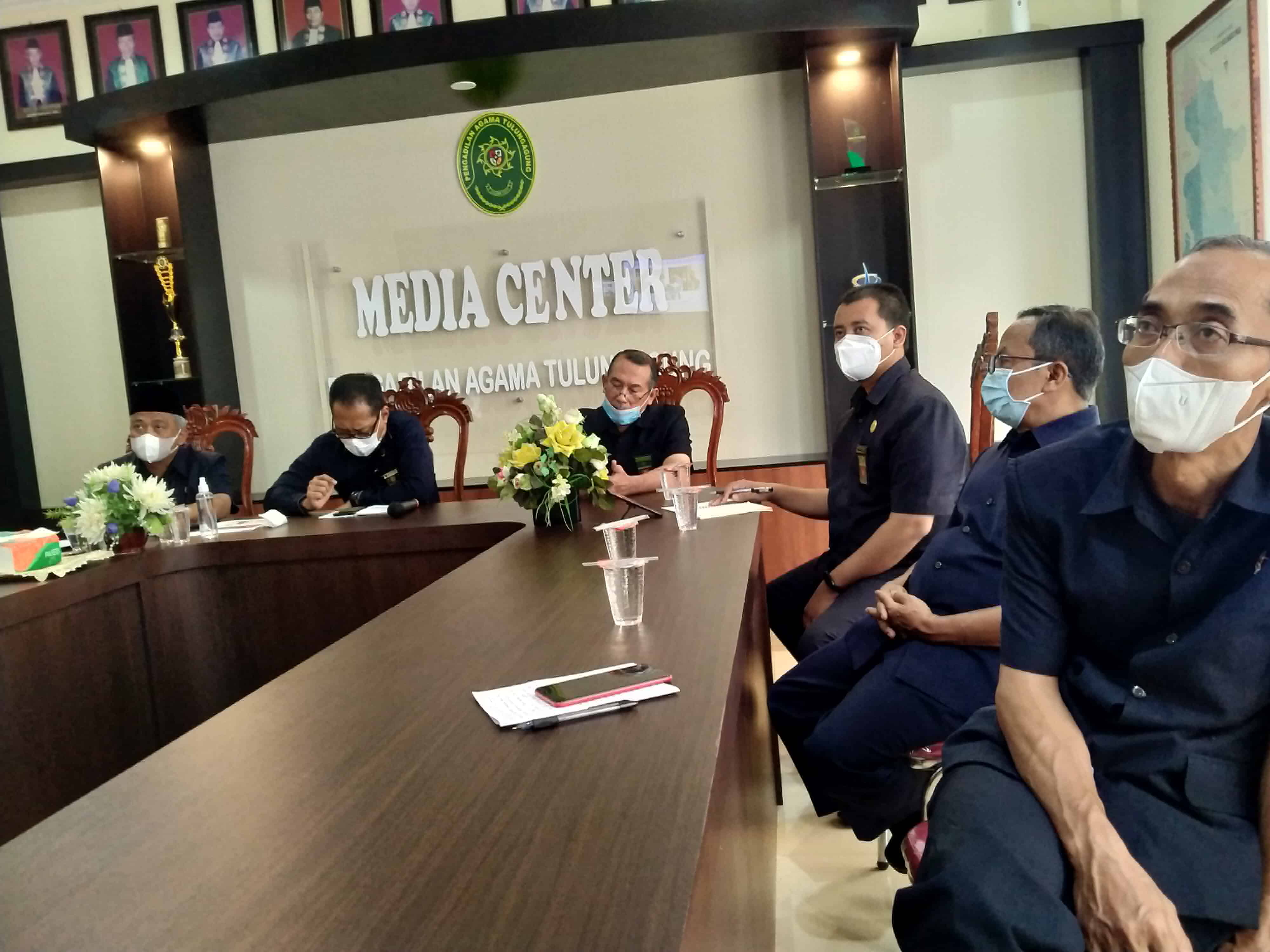 12 8 2021 Latihan Presentasi Zi 3